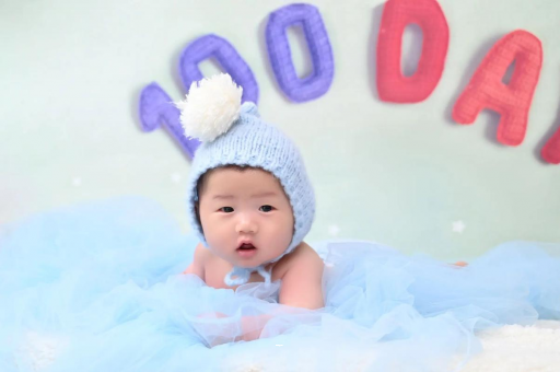 当阳宝宝喜欢搓脚 当阳宝宝喜欢搓脚