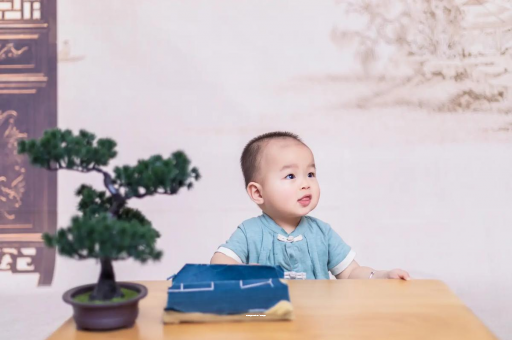 当阳宝宝宁愿饿也不吃奶粉